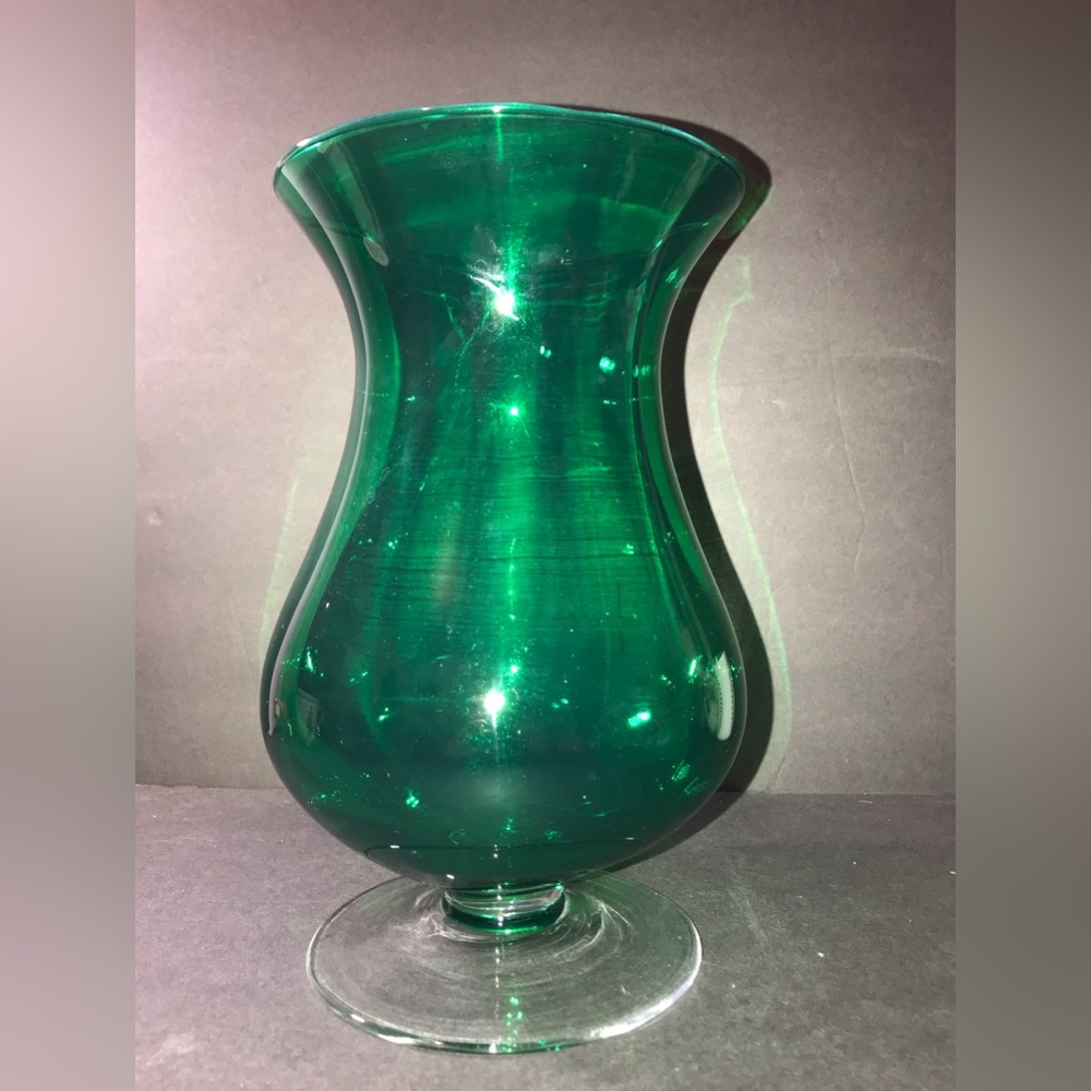 Vintage Art Glass Emerald Green Footed Pedestal Vase/Pillar Candle Holder
